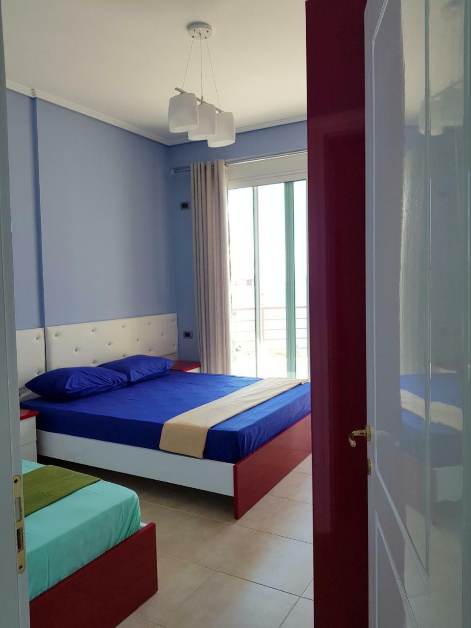 סרנדה Apartment Of Beautiful Dreams Over The Sea מראה חיצוני תמונה